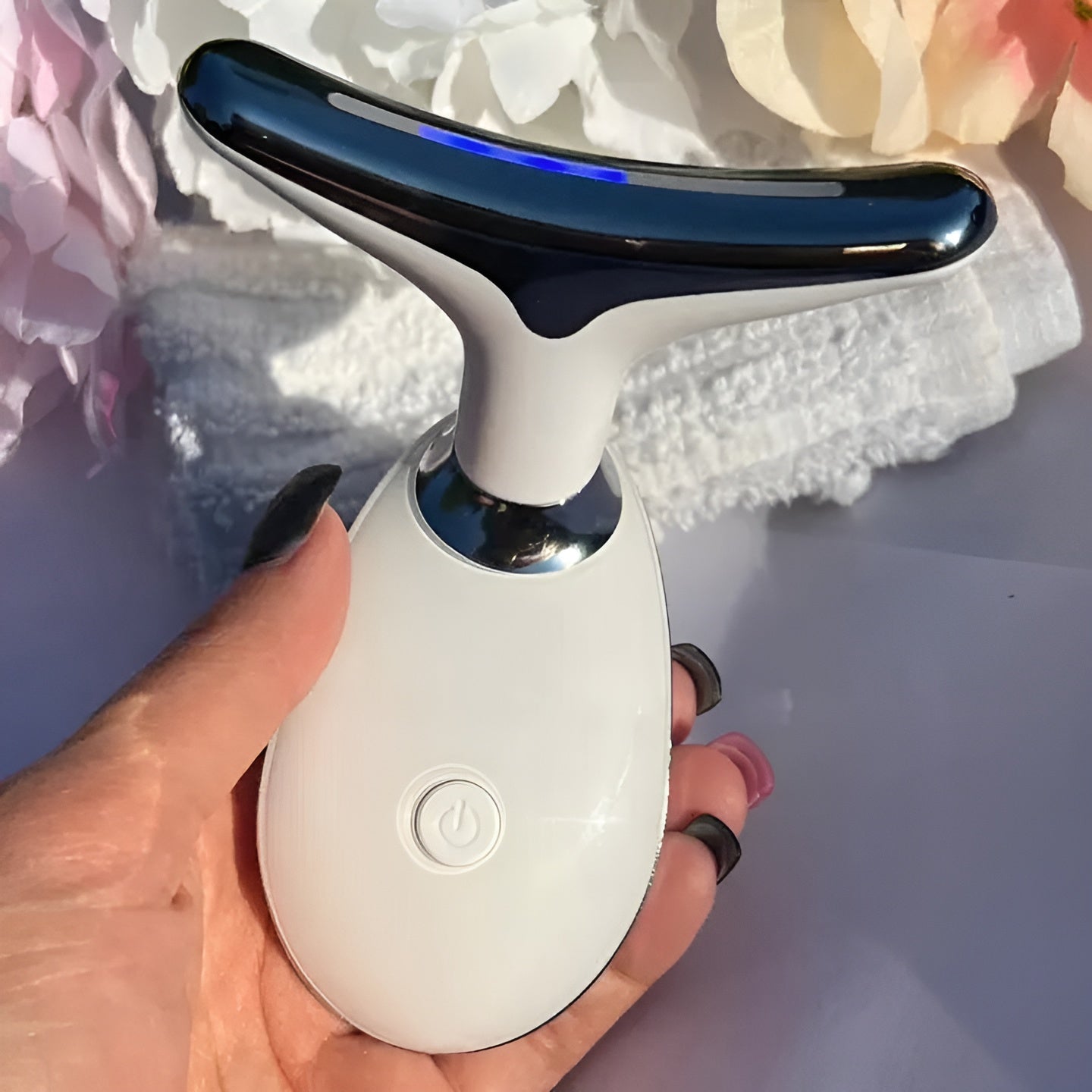 Nuuria™ - Multifunctional 7-in-1 Facial & Neck Massager